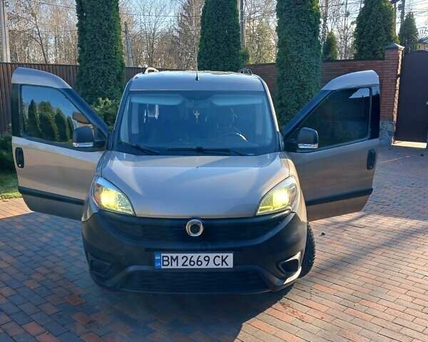 Бежевий Фіат Добло, об'ємом двигуна 1.37 л та пробігом 129 тис. км за 10500 $, фото 1 на Automoto.ua