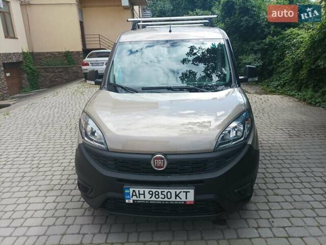 Бежевый Фиат Добло, объемом двигателя 1.25 л и пробегом 20 тыс. км за 18000 $, фото 1 на Automoto.ua