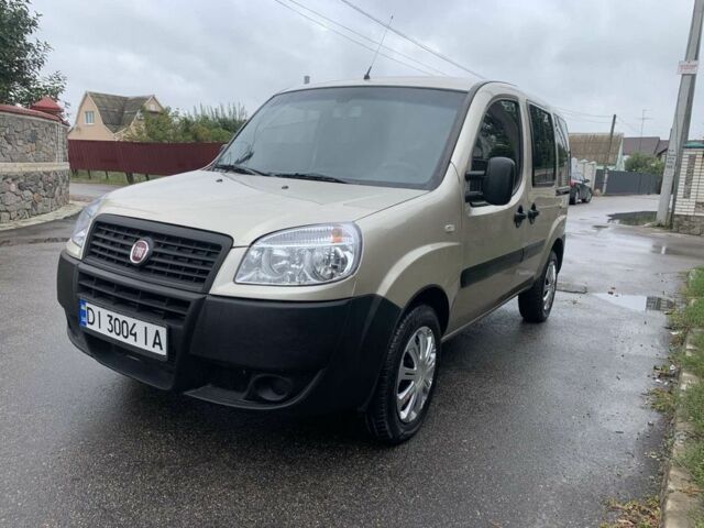 Бежевый Фиат Добло, объемом двигателя 1.2 л и пробегом 165 тыс. км за 6000 $, фото 1 на Automoto.ua