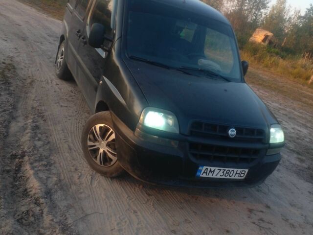 Чорний Фіат Добло, об'ємом двигуна 1.2 л та пробігом 980 тис. км за 2700 $, фото 1 на Automoto.ua