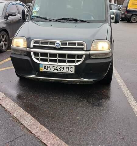Черный Фиат Добло, объемом двигателя 1.9 л и пробегом 182 тыс. км за 5750 $, фото 1 на Automoto.ua