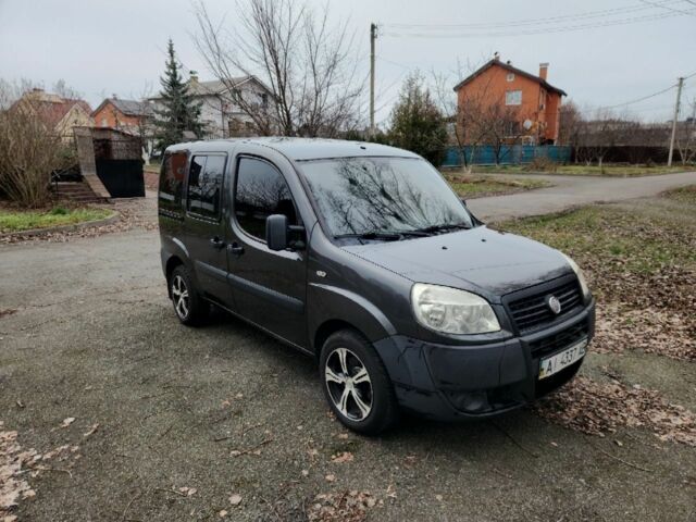 Черный Фиат Добло, объемом двигателя 1.4 л и пробегом 211 тыс. км за 4200 $, фото 1 на Automoto.ua