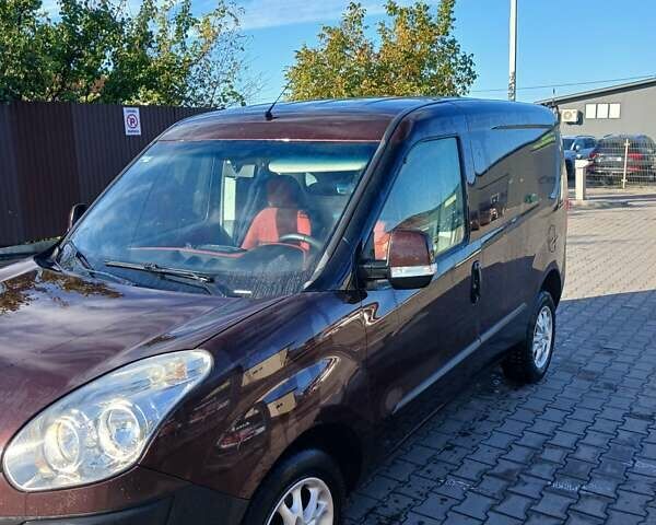 Коричневый Фиат Добло, объемом двигателя 1.6 л и пробегом 330 тыс. км за 6300 $, фото 1 на Automoto.ua