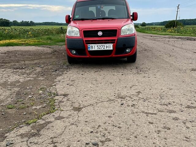Червоний Фіат Добло, об'ємом двигуна 1.2 л та пробігом 200 тис. км за 6000 $, фото 1 на Automoto.ua