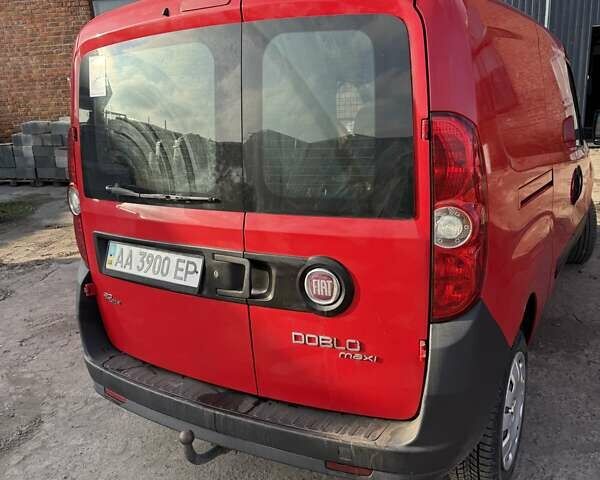 Червоний Фіат Добло, об'ємом двигуна 1.25 л та пробігом 237 тис. км за 4900 $, фото 1 на Automoto.ua