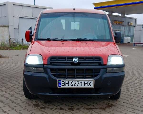 Красный Фиат Добло, объемом двигателя 1.91 л и пробегом 315 тыс. км за 3350 $, фото 1 на Automoto.ua