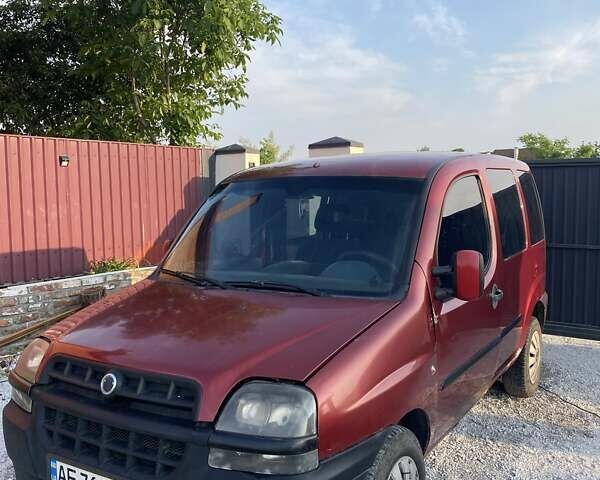 Красный Фиат Добло, объемом двигателя 1.91 л и пробегом 200 тыс. км за 2500 $, фото 1 на Automoto.ua