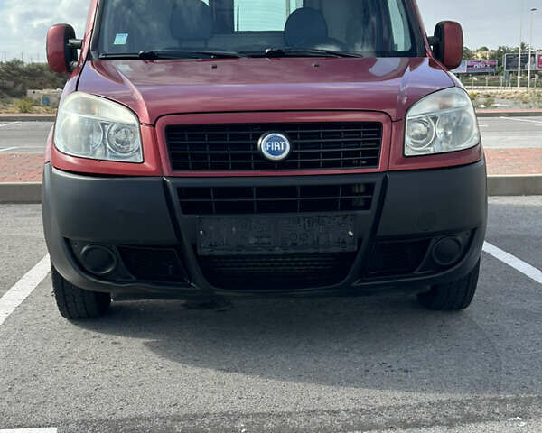 Червоний Фіат Добло, об'ємом двигуна 1.9 л та пробігом 196 тис. км за 2990 $, фото 1 на Automoto.ua