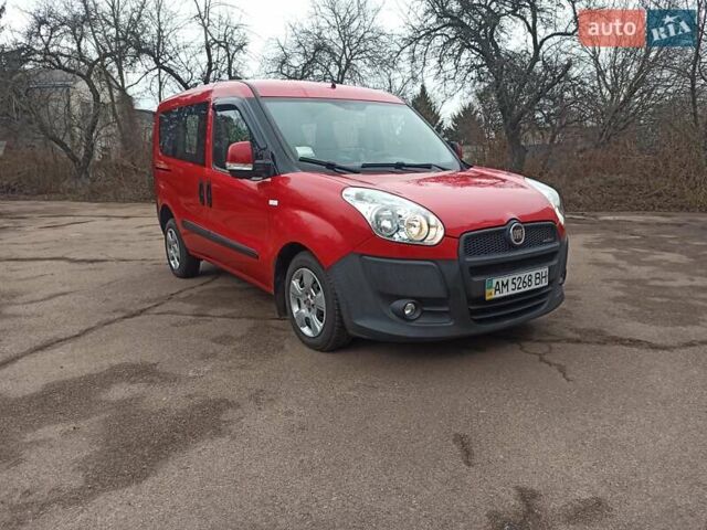 Красный Фиат Добло, объемом двигателя 1.2 л и пробегом 184 тыс. км за 6800 $, фото 1 на Automoto.ua