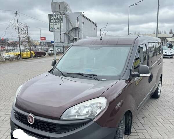 Червоний Фіат Добло, об'ємом двигуна 1.37 л та пробігом 245 тис. км за 10499 $, фото 1 на Automoto.ua