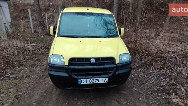 Желтый Фиат Добло, объемом двигателя 1.91 л и пробегом 400 тыс. км за 2200 $, фото 1 на Automoto.ua