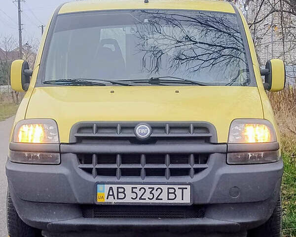 Желтый Фиат Добло, объемом двигателя 1.9 л и пробегом 249 тыс. км за 3300 $, фото 1 на Automoto.ua