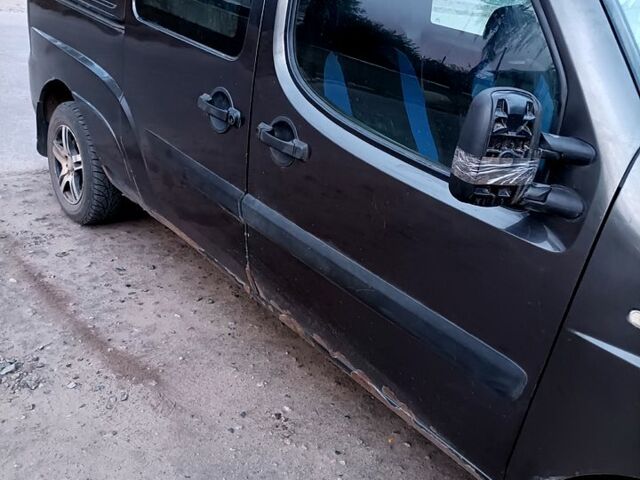 Серый Фиат Добло, объемом двигателя 1.2 л и пробегом 0 тыс. км за 3900 $, фото 1 на Automoto.ua