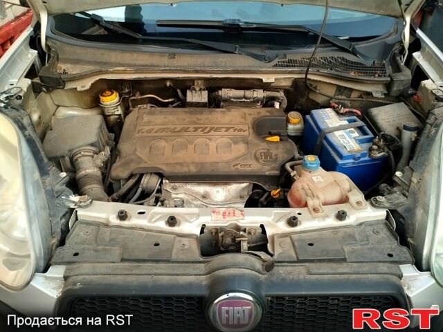 Серый Фиат Добло, объемом двигателя 1.6 л и пробегом 112 тыс. км за 7800 $, фото 1 на Automoto.ua