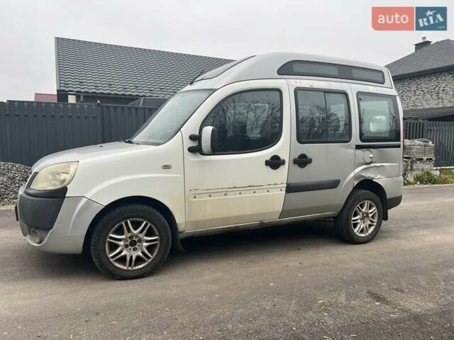 Сірий Фіат Добло, об'ємом двигуна 1.2 л та пробігом 300 тис. км за 3900 $, фото 1 на Automoto.ua