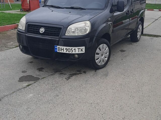 Серый Фиат Добло, объемом двигателя 1.4 л и пробегом 250 тыс. км за 3000 $, фото 1 на Automoto.ua