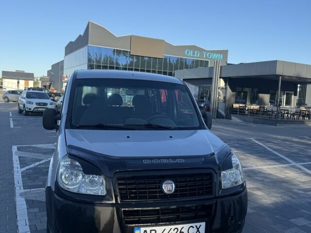 Серый Фиат Добло, объемом двигателя 1.4 л и пробегом 202 тыс. км за 3800 $, фото 1 на Automoto.ua