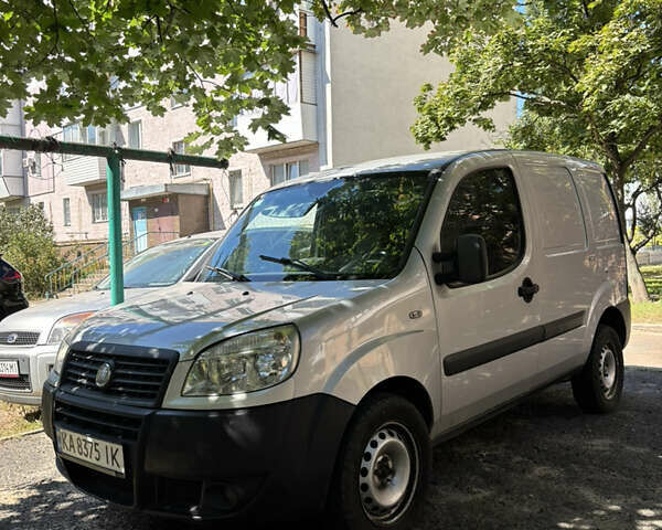 Серый Фиат Добло, объемом двигателя 1.37 л и пробегом 224 тыс. км за 5200 $, фото 1 на Automoto.ua