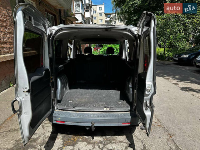 Сірий Фіат Добло, об'ємом двигуна 1.6 л та пробігом 214 тис. км за 8900 $, фото 1 на Automoto.ua