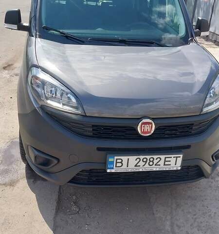 Серый Фиат Добло, объемом двигателя 1.37 л и пробегом 190 тыс. км за 13900 $, фото 1 на Automoto.ua
