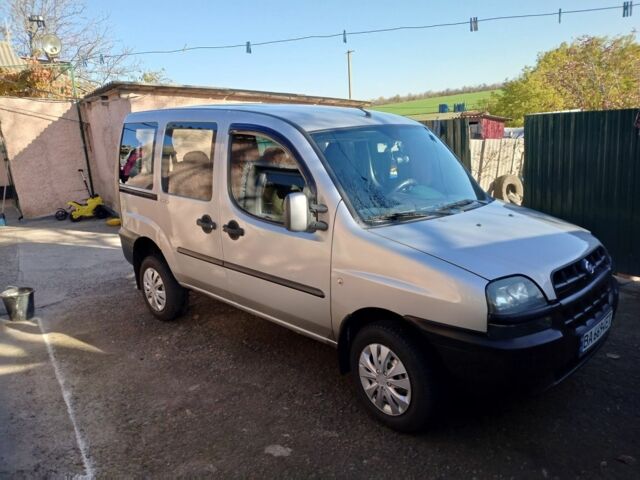 Серый Фиат Добло, объемом двигателя 1.9 л и пробегом 297 тыс. км за 4800 $, фото 1 на Automoto.ua