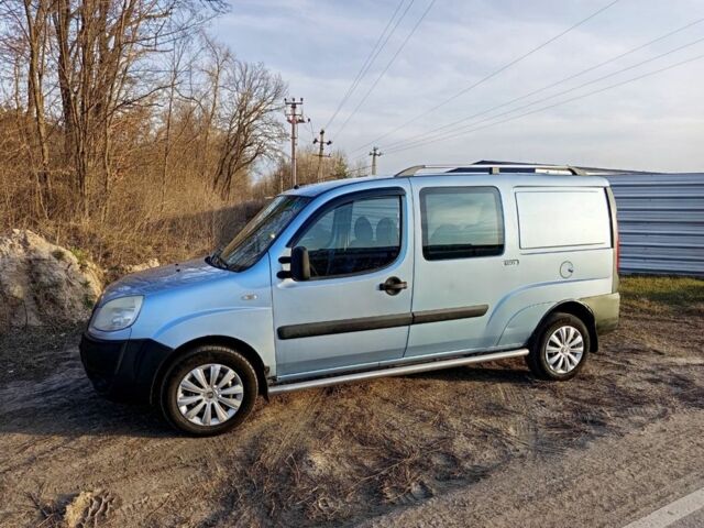 Синій Фіат Добло, об'ємом двигуна 1.9 л та пробігом 377 тис. км за 4900 $, фото 1 на Automoto.ua
