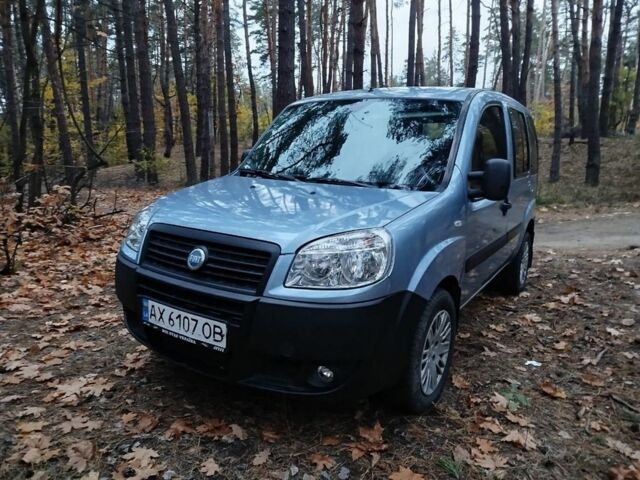 Синий Фиат Добло, объемом двигателя 1.4 л и пробегом 240 тыс. км за 5200 $, фото 1 на Automoto.ua