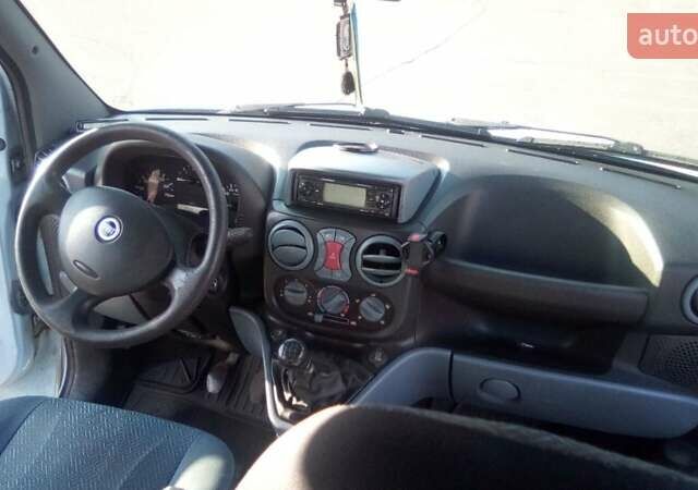 Синий Фиат Добло, объемом двигателя 1.6 л и пробегом 320 тыс. км за 3000 $, фото 1 на Automoto.ua
