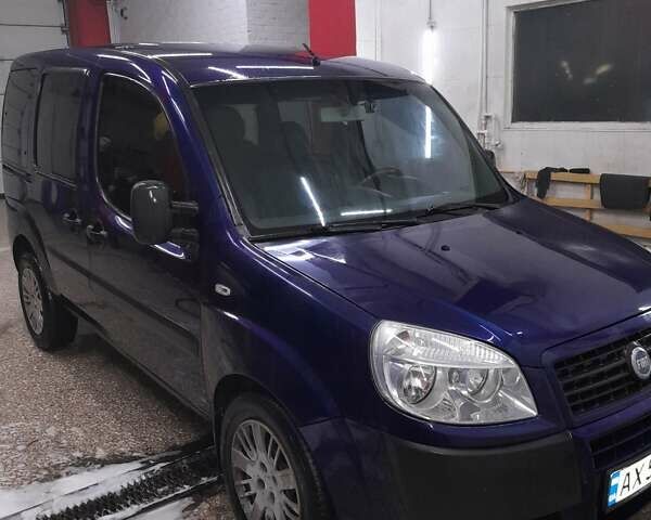Синий Фиат Добло, объемом двигателя 1.4 л и пробегом 181 тыс. км за 3500 $, фото 1 на Automoto.ua