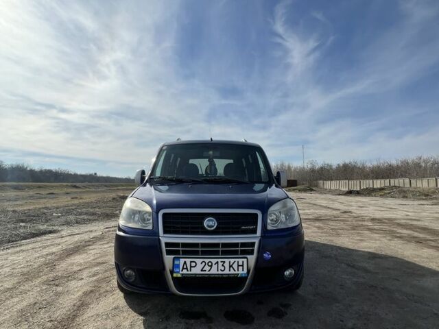 Синий Фиат Добло, объемом двигателя 1.2 л и пробегом 264 тыс. км за 5000 $, фото 1 на Automoto.ua