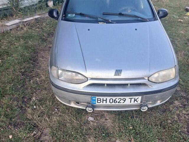 Сірий Фіат Паліо, об'ємом двигуна 1.24 л та пробігом 150 тис. км за 1500 $, фото 1 на Automoto.ua