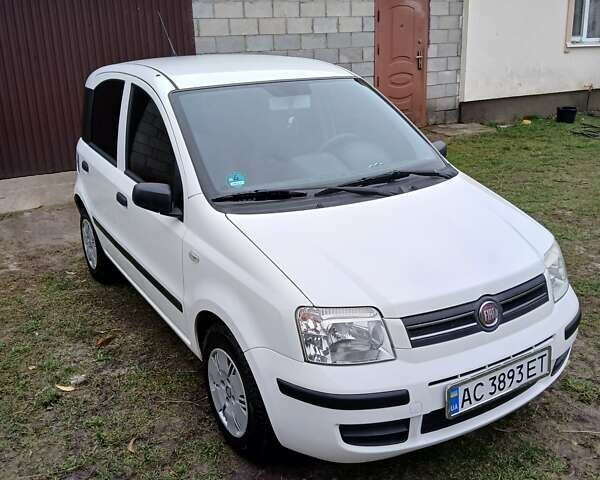Белый Фиат Панда, объемом двигателя 1.2 л и пробегом 181 тыс. км за 3900 $, фото 1 на Automoto.ua