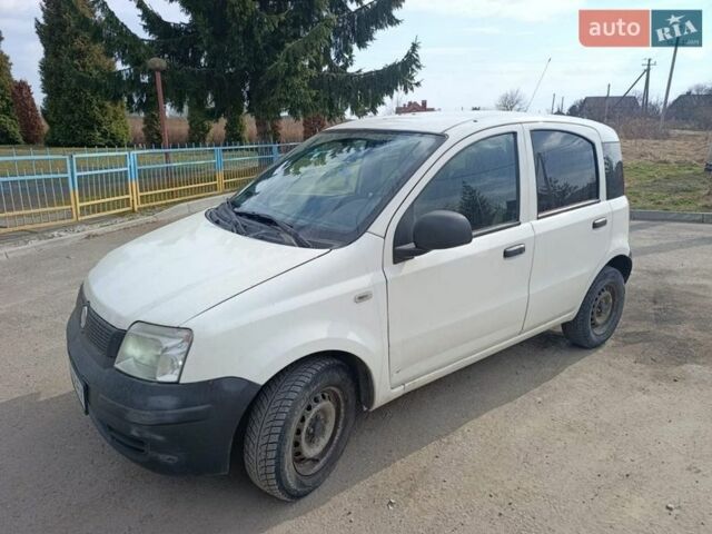 Белый Фиат Панда, объемом двигателя 1.3 л и пробегом 230 тыс. км за 2800 $, фото 1 на Automoto.ua