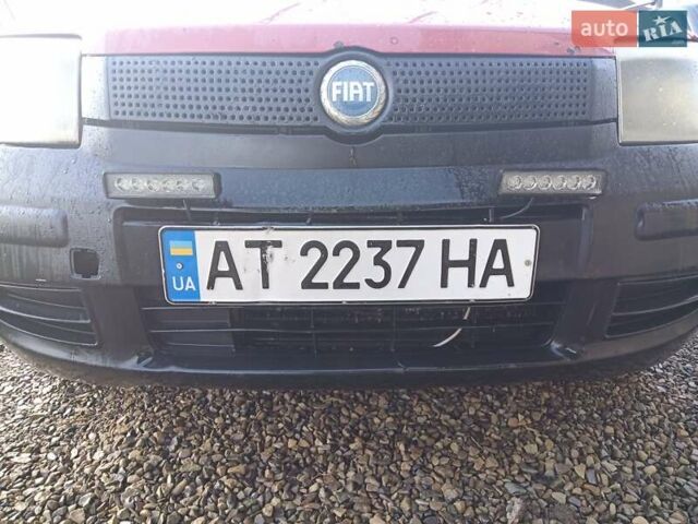 Красный Фиат Панда, объемом двигателя 1 л и пробегом 300 тыс. км за 2800 $, фото 1 на Automoto.ua