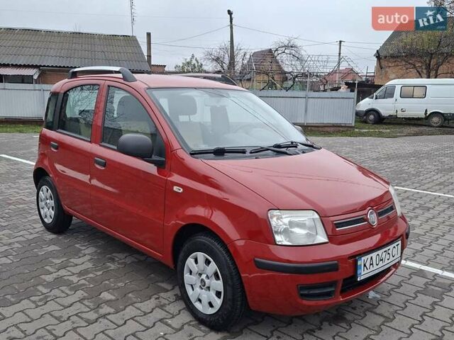 Красный Фиат Панда, объемом двигателя 1.24 л и пробегом 193 тыс. км за 5100 $, фото 1 на Automoto.ua