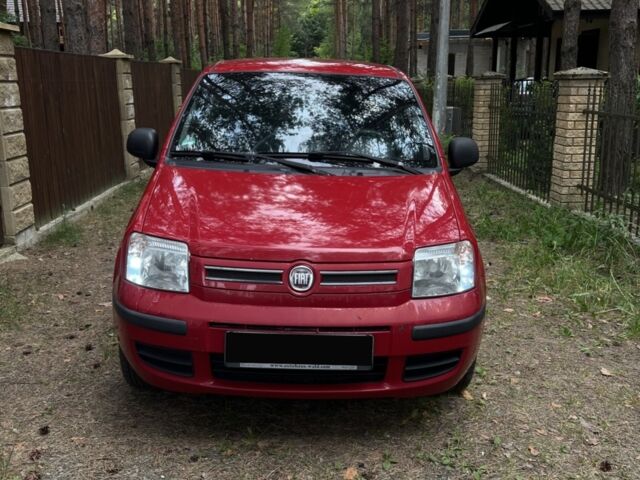 Красный Фиат Панда, объемом двигателя 1.3 л и пробегом 170 тыс. км за 5500 $, фото 1 на Automoto.ua