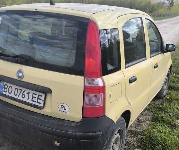 Желтый Фиат Панда, объемом двигателя 1.1 л и пробегом 252 тыс. км за 2800 $, фото 1 на Automoto.ua