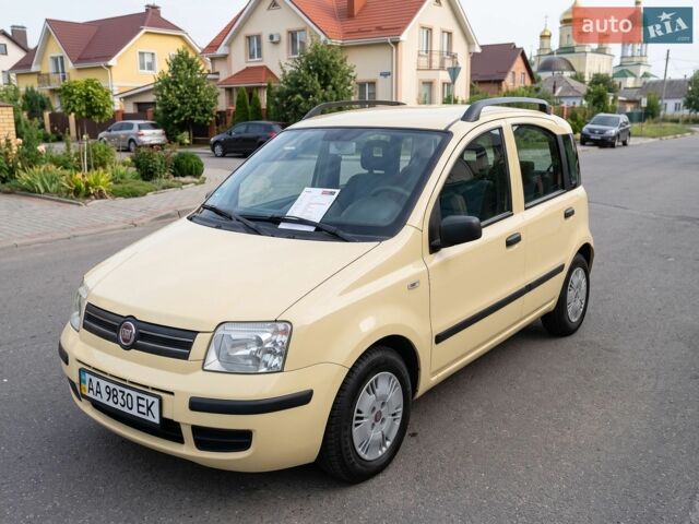 Желтый Фиат Панда, объемом двигателя 1.24 л и пробегом 124 тыс. км за 3400 $, фото 1 на Automoto.ua
