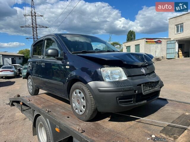 Синий Фиат Панда, объемом двигателя 1.11 л и пробегом 180 тыс. км за 2299 $, фото 1 на Automoto.ua