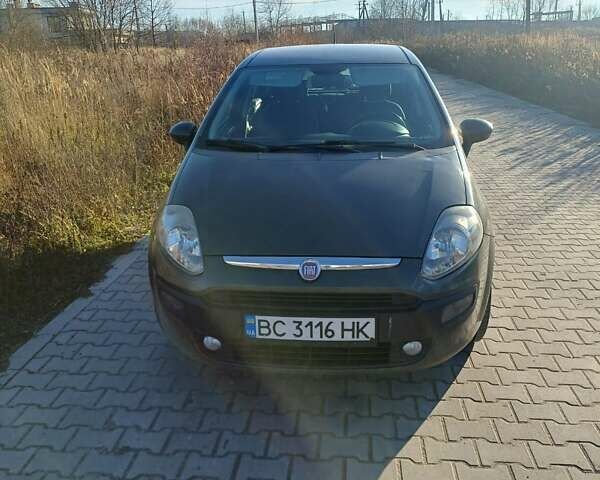 Зеленый Фиат Пунто Эво, объемом двигателя 1.37 л и пробегом 217 тыс. км за 5150 $, фото 1 на Automoto.ua