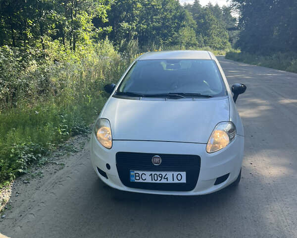 Білий Фіат Пунто, об'ємом двигуна 1.25 л та пробігом 280 тис. км за 3900 $, фото 1 на Automoto.ua