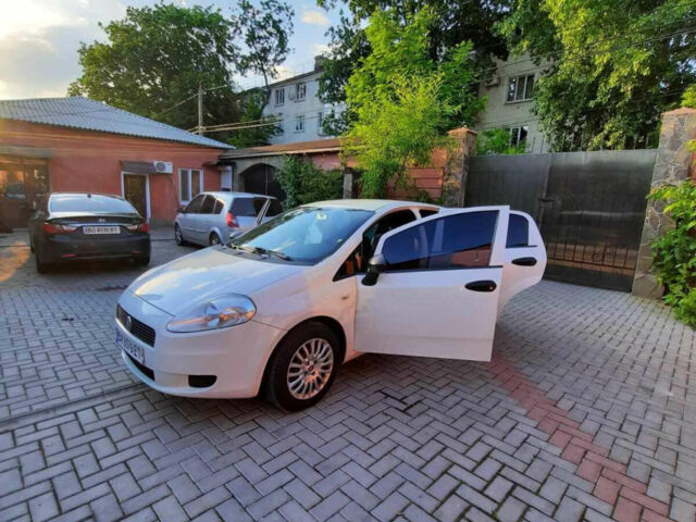 Білий Фіат Пунто, об'ємом двигуна 1.3 л та пробігом 224 тис. км за 4300 $, фото 1 на Automoto.ua