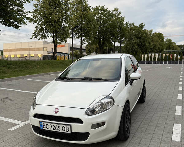 Белый Фиат Пунто, объемом двигателя 1.25 л и пробегом 123 тыс. км за 6500 $, фото 1 на Automoto.ua