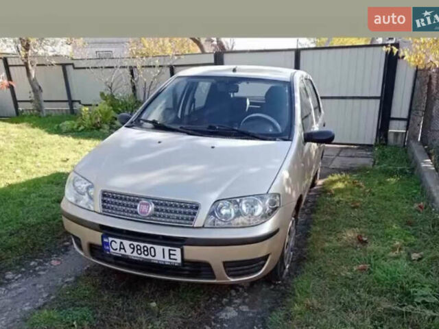 Фиат Пунто 2008 в Черкассах на Automoto.ua Бежевый Фиат Пунто, объемом двигателя 1.24 л и пробегом 140 тыс. км за 3700 $, фото 1 на Automoto.ua