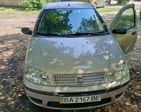 Фиат Пунто 2010 в Кременчуге на Automoto.ua Бежевый Фиат Пунто, объемом двигателя 1.24 л и пробегом 71 тыс. км за 4500 $, фото 1 на Automoto.ua