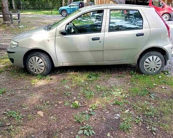Бежевий Фіат Пунто, об'ємом двигуна 1.2 л та пробігом 110 тис. км за 3300 $, фото 1 на Automoto.ua