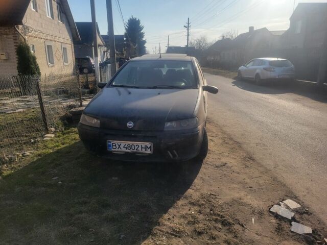 Чорний Фіат Пунто, об'ємом двигуна 1.2 л та пробігом 400 тис. км за 400 $, фото 1 на Automoto.ua