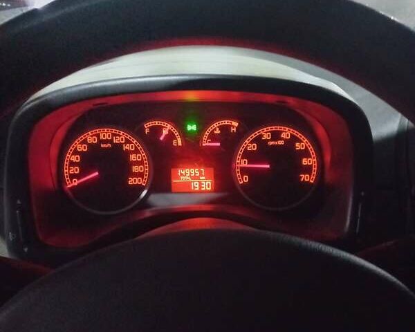 Фиат Пунто 2008 в Киеве на Automoto.ua Черный Фиат Пунто, объемом двигателя 1.24 л и пробегом 150 тыс. км за 3500 $, фото 1 на Automoto.ua
