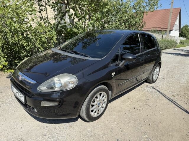 Черный Фиат Пунто, объемом двигателя 1.4 л и пробегом 177 тыс. км за 5400 $, фото 1 на Automoto.ua