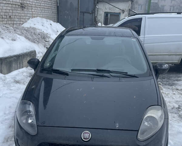 Черный Фиат Пунто, объемом двигателя 1.25 л и пробегом 165 тыс. км за 3800 $, фото 1 на Automoto.ua